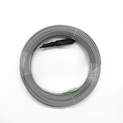 SC APC Cordon de patch en fibre optique extérieure LSZH Matériau de la veste du câble imperméable à l'eau 4x6mm Corning Connecteur 1m